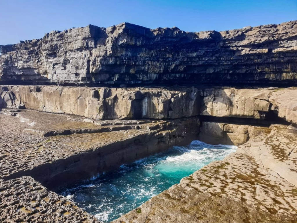 The wromhole pool